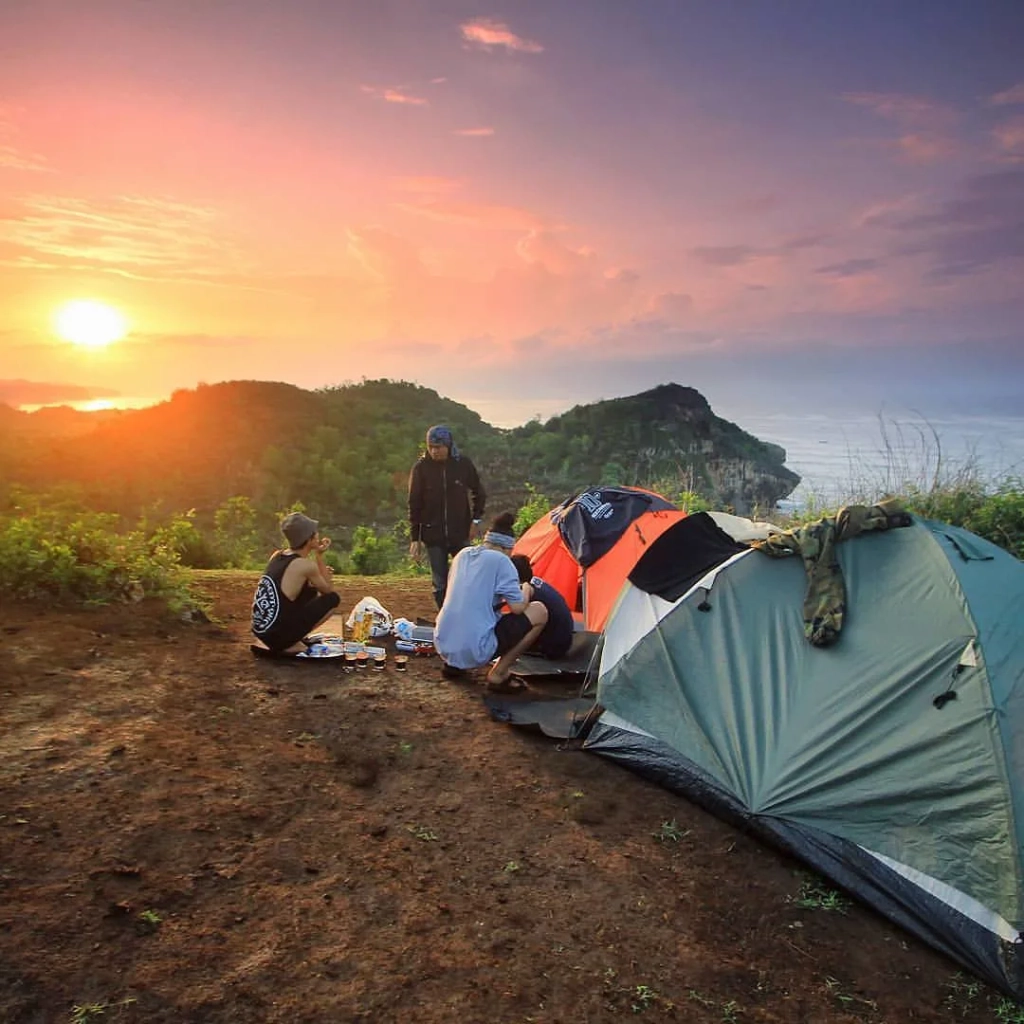 Puncak Kosakora-tempat camping di jogja