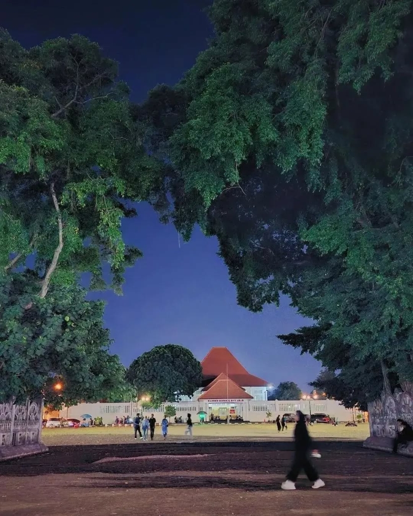 alun-alun kidul jogja