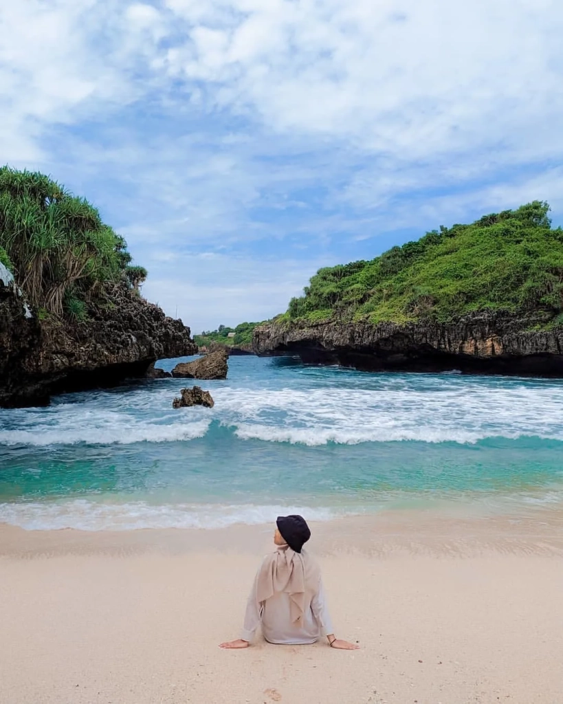 pantai sedahan gunungkidul - pantai sepi
