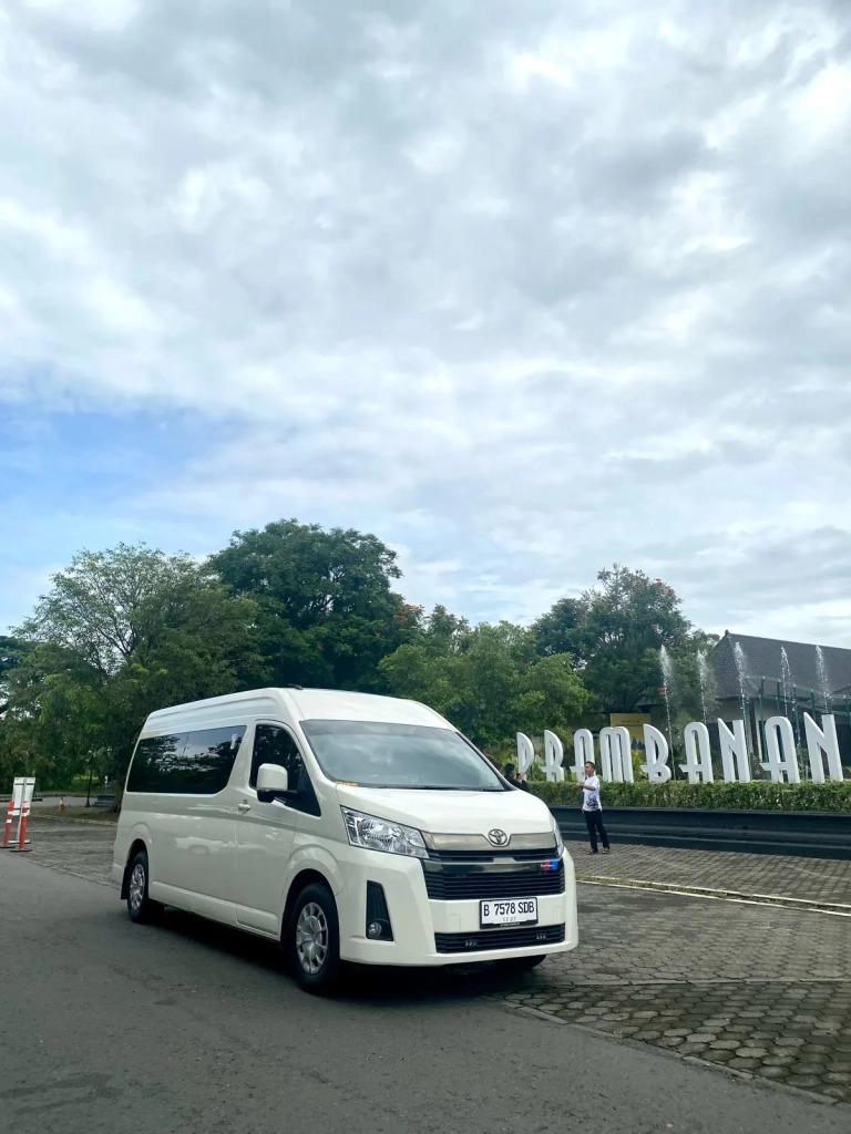 rental hiace ke borobudur