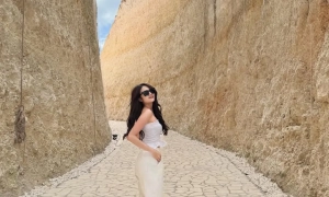 On The Rock Pantai Drini