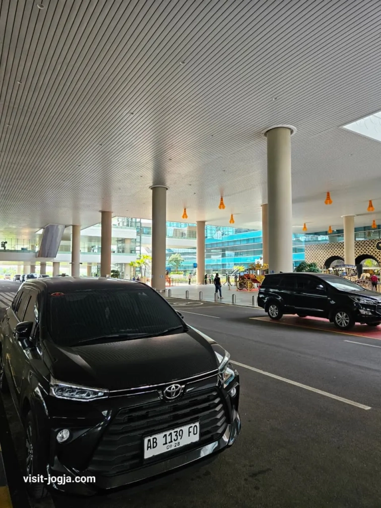 sewa avanza di bandara YIA